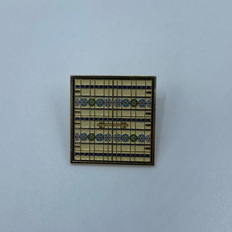 Najdi Door Enamel Pin